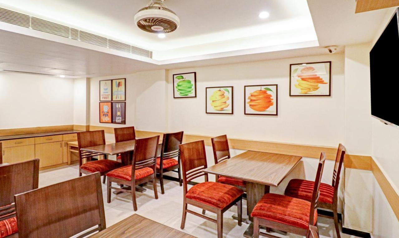 Treebo Galaxy Rooms New Delhi Luaran gambar