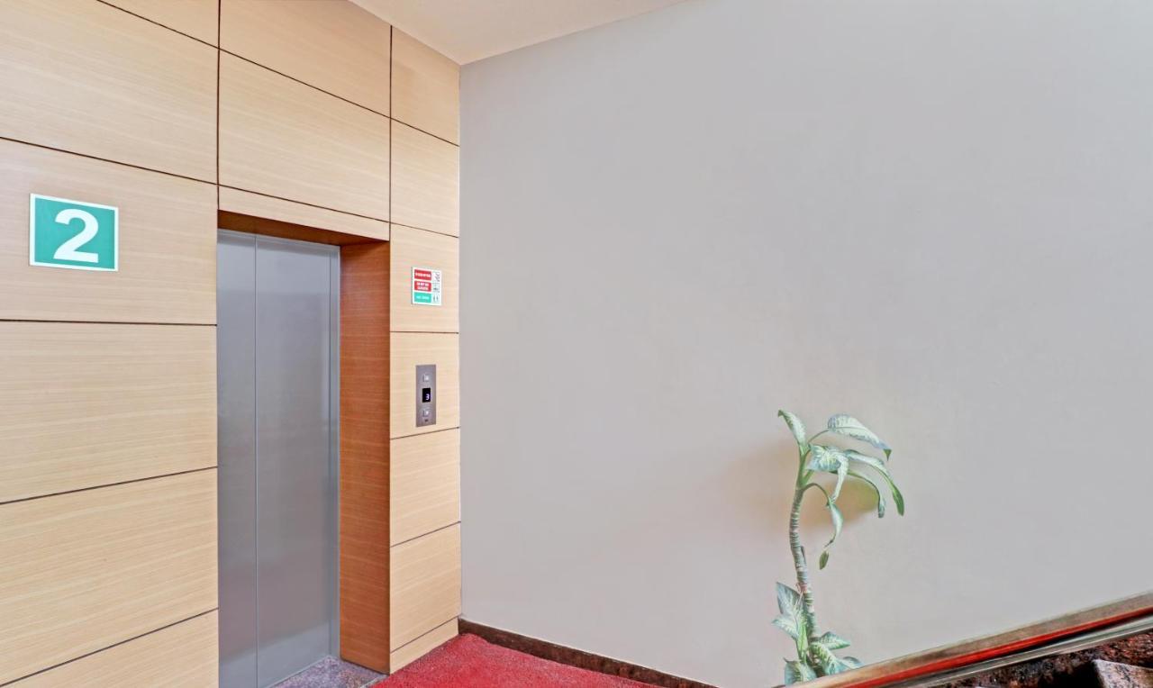 Treebo Galaxy Rooms New Delhi Luaran gambar